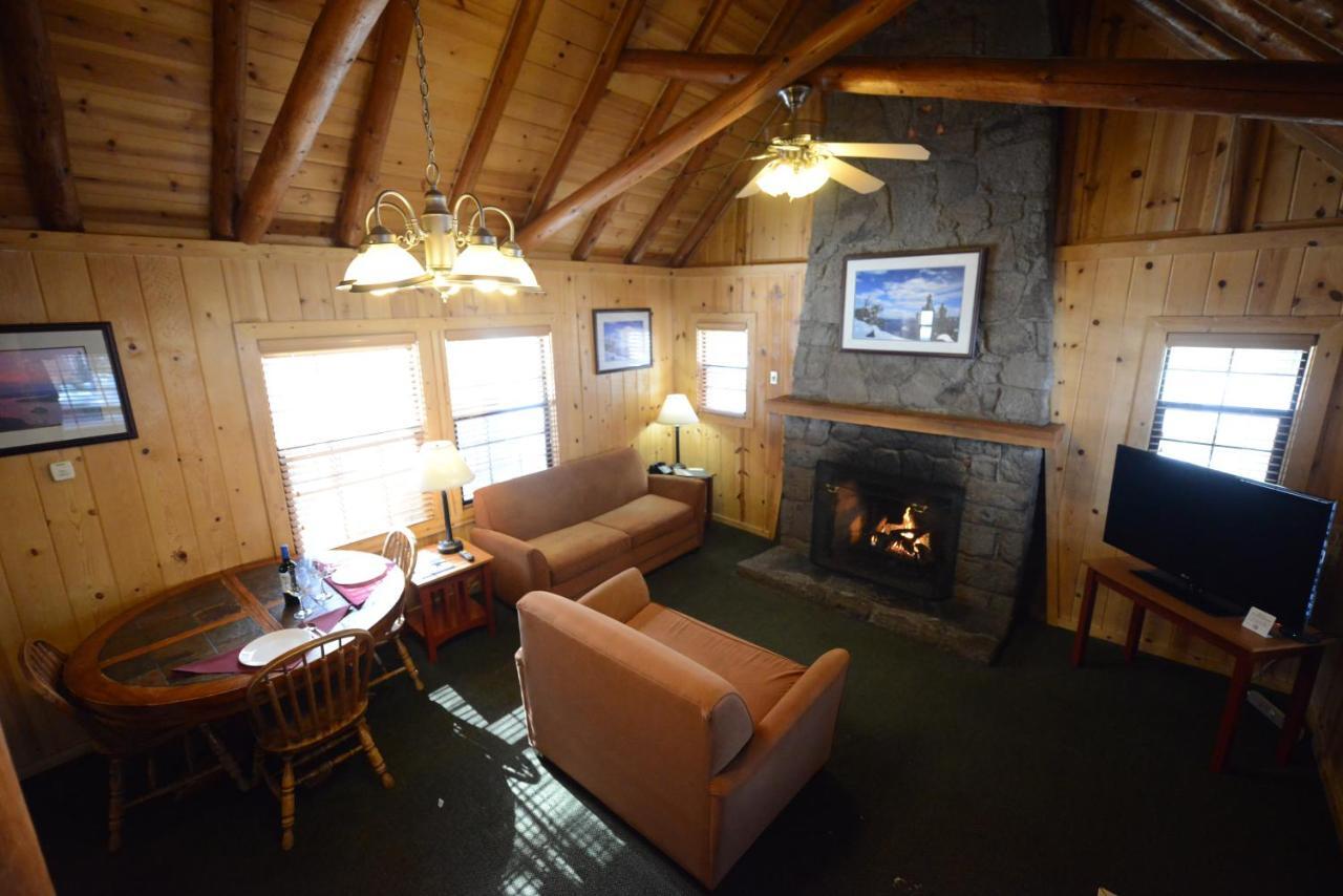 Hôtel The Cabins At Zephyr Cove Extérieur photo