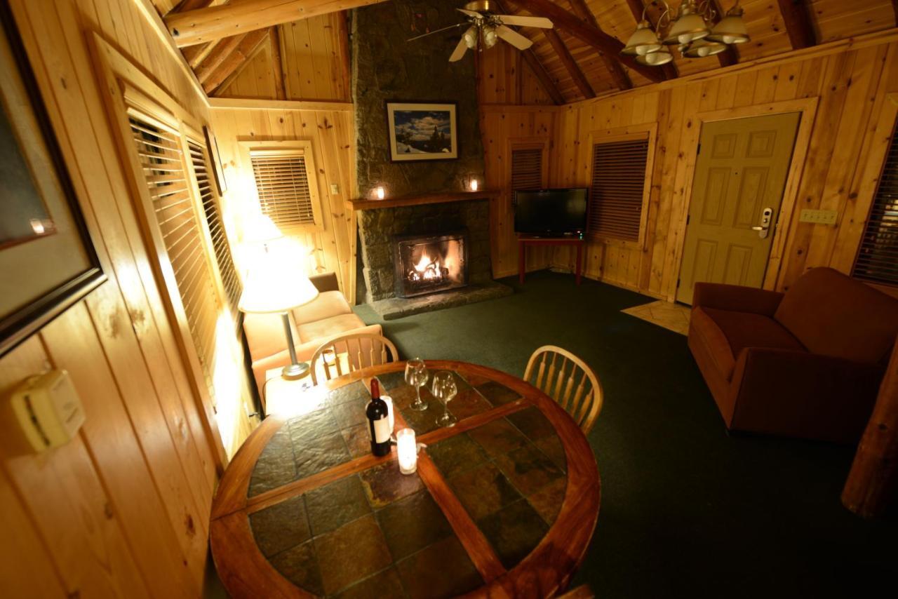 Hôtel The Cabins At Zephyr Cove Extérieur photo